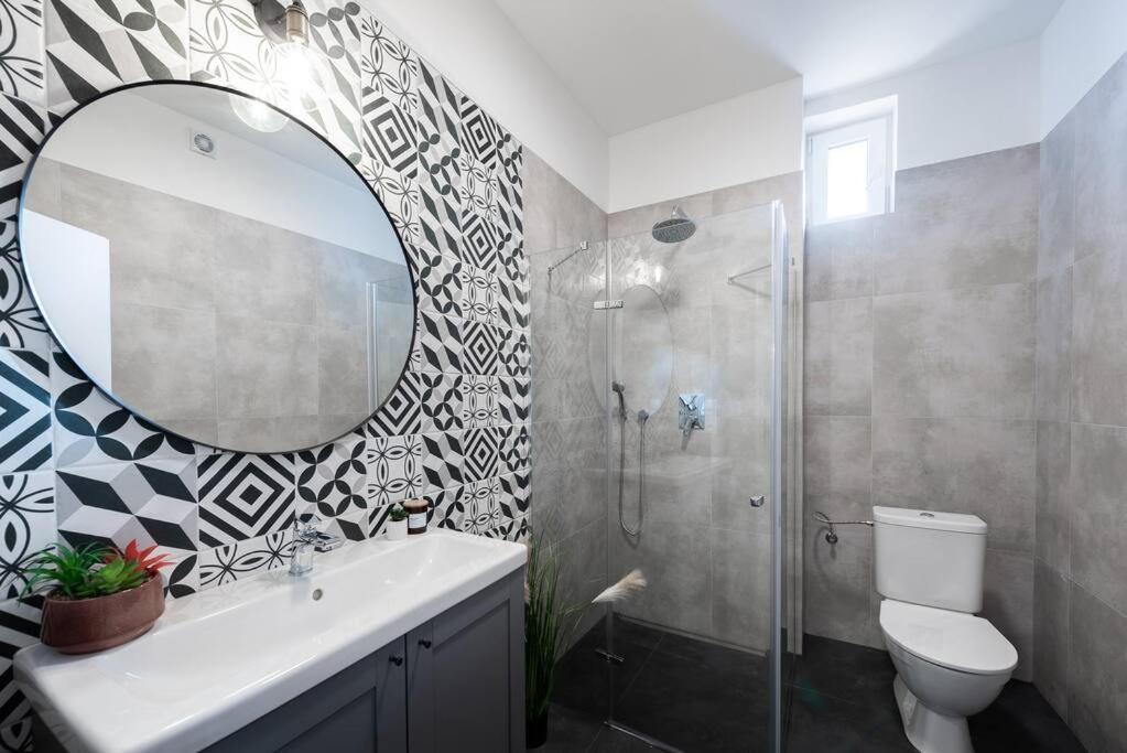 Sweet Cozy Apartment Prague Close To Mala Strana Exterior photo